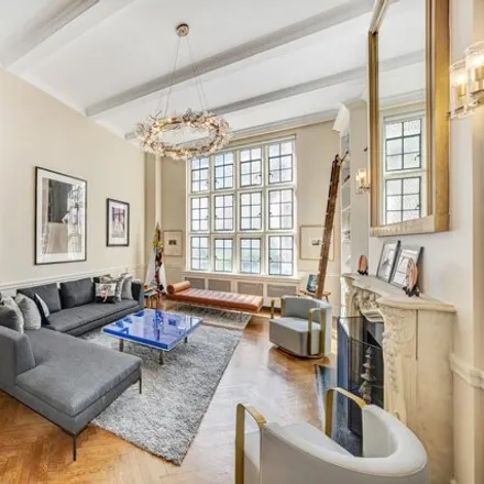 Image 3 - 14 East 75th Street, New York, NY 10021, USA - Townhouse for sale