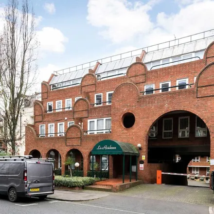 Rent this 2 bed apartment on New London Synagogue in 33 Abbey Road, London