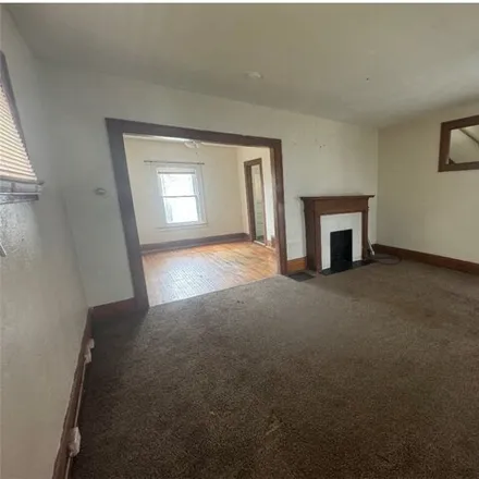 Rent this 3 bed house on 1357 Berdan Avenue in Toledo, OH 43612