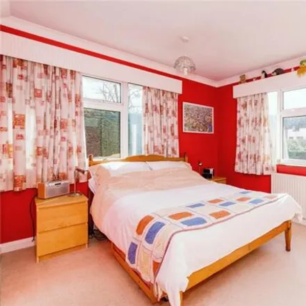 Image 9 - 27 Bassett Crescent East, Glen Eyre, Southampton, SO16 7PD, United Kingdom - House for sale