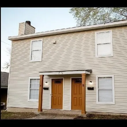 Rent this 2 bed apartment on 757 South Valentine Street in Pulaski Heights, Little Rock
