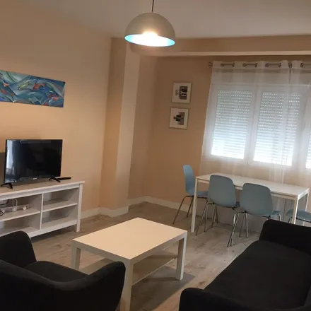 Rent this 3 bed apartment on Administración de Hacienda in Calle Navarro y Ledesma, 4