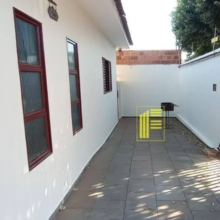 Rent this 2 bed house on Rua Renato Biscuola in Loteamento Caparroz, São José do Rio Preto - SP