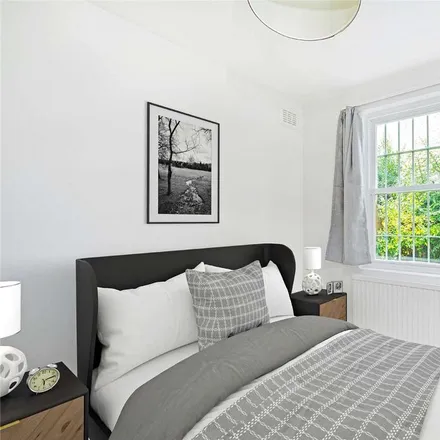 Image 4 - Elms Crescent, London, SW4 8QF, United Kingdom - Apartment for rent