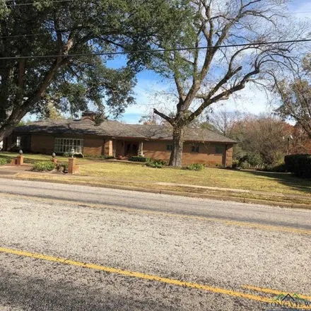 Image 2 - 854 South Marshall Street, Henderson, TX 75654, USA - House for sale