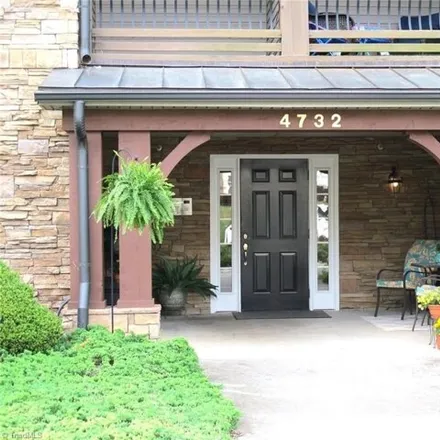 Image 2 - 4714 Tatton Park Circle, Winston-Salem, NC 27103, USA - Condo for sale