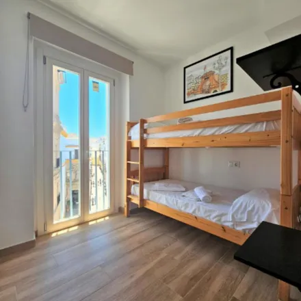 Image 9 - Calle Sopranis, 28, 11005 Cádiz, Spain - Apartment for rent
