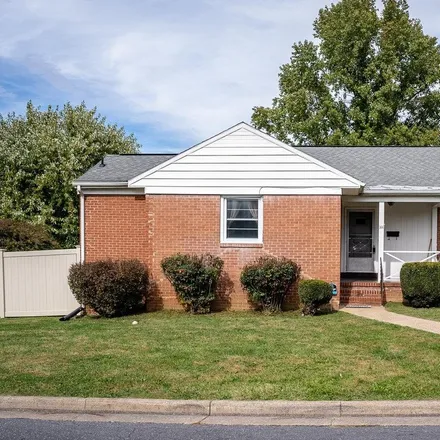 Buy this 3 bed house on Church of God in Christ in Effinger Street, Harrisonburg