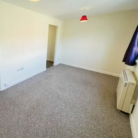 Image 3 - Stonefield Close, Eastleaze Road, Swindon, SN5 7EH, United Kingdom - Apartment for rent