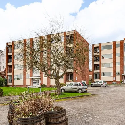 Rent this 2 bed apartment on Cotswold Court in Chester, CH3 5UZ