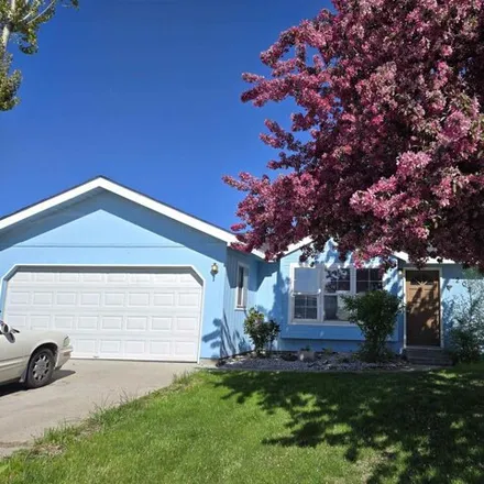 Buy this studio apartment on 262 Paradise Court in Fruitland, Payette County