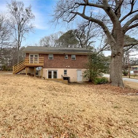 Image 8 - 3710 Bakers Ferry Road Southwest, Atlanta, GA 30331, USA - House for sale