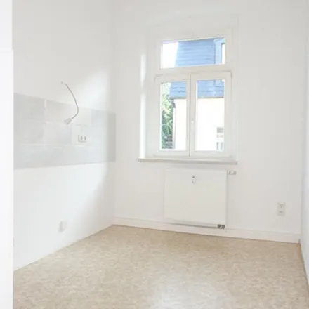 Rent this 2 bed apartment on Tiefgarage Markt in Markt, 09456 Annaberg-Buchholz