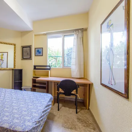 Rent this 15 bed room on Forestals in Passeig de la Petxina, 46009 Valencia