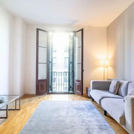 Rent this 3 bed apartment on Carrer de Vilamarí in 85, 08001 Barcelona
