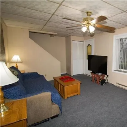 Image 6 - 1415 Lehigh Parkway South, Allentown, PA 18103, USA - House for sale