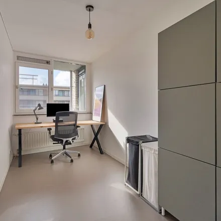 Rent this 3 bed apartment on Thorn Prikkerstraat 28 in 1062 BP Amsterdam, Netherlands