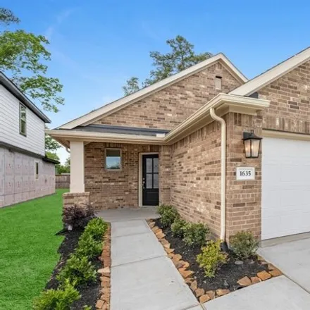 Buy this 3 bed house on Salerio Way in Conroe, TX 77301