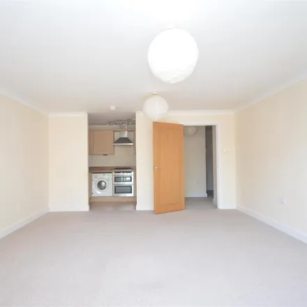 Image 7 - Abbotts House, Winn Road, Westwood Park, Southampton, SO17 1EU, United Kingdom - Apartment for rent