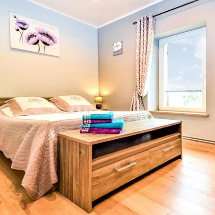 Rent this 5 bed duplex on Pont-Saint-Esprit in Avenue de la Gare, 30130 Pont-Saint-Esprit
