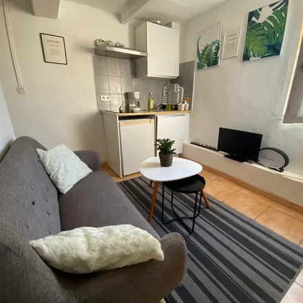 Rent this 1 bed apartment on 15 Rue Mérindol in 13100 Aix-en-Provence, France
