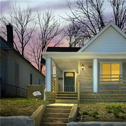 Buy this 2 bed house on 3061 East 20th Street in Kansas City, MO 64127