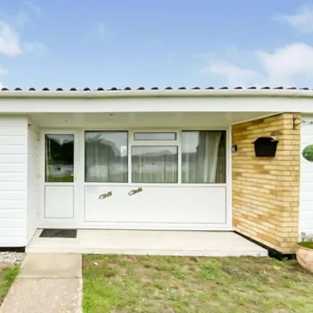 Buy this 2 bed house on Kingfisher Holiday Park in Butt Lane, Belton
