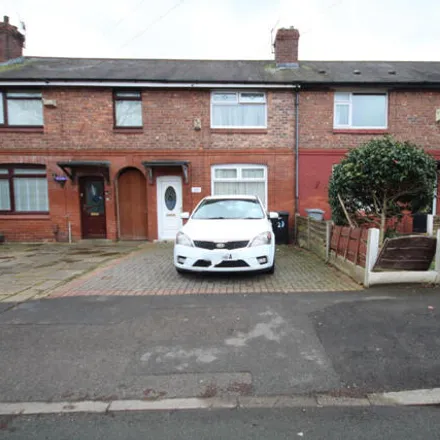 Buy this 2 bed townhouse on Chatsworth Road in Stretford, M32 9QE