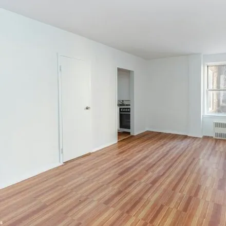 Image 7 - 800 Grand Concourse, New York, NY 10451, USA - Apartment for sale