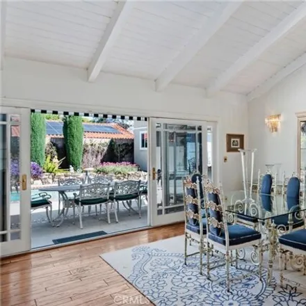 Image 4 - 23069 Gainford Street, Los Angeles, CA 91364, USA - House for sale