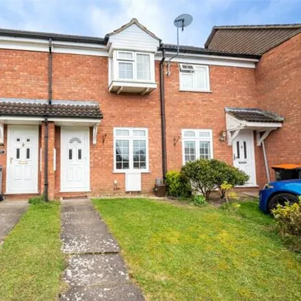 Buy this 2 bed townhouse on Bowmans Way in Dunstable, LU6 3LF