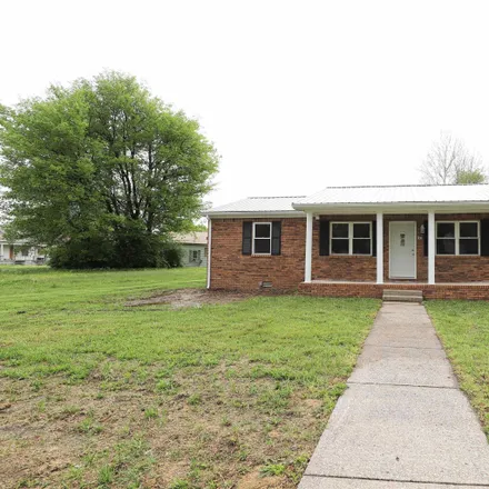 Buy this 3 bed house on 808 Walter Jetton Boulevard in Paducah, KY 42003