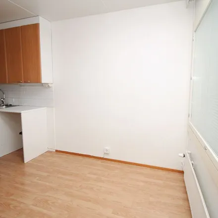 Rent this 2 bed apartment on Maarinkunnaantie 10 in 01370 Vantaa, Finland