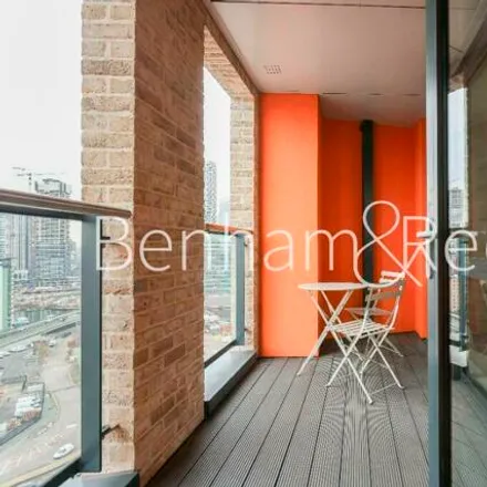 Image 6 - Delancey Apartments, 12 Williamsburg Plaza, Canary Wharf, London, E14 9XX, United Kingdom - Room for rent