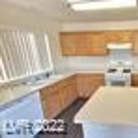 Image 7 - 5336 Big Fawn Court, Las Vegas, NV 89130, USA - House for rent