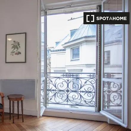 Image 2 - 12 Rue Sainte-Anne, 75001 Paris, France - Apartment for rent