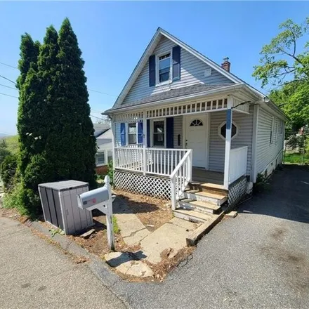 Buy this 2 bed house on 11 Hillcrest Avenue in Crotonville, Ossining