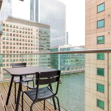 Image 9 - Northern Trust, 50 Bank Street, Canary Wharf, London, E14 5NT, United Kingdom - Apartment for rent