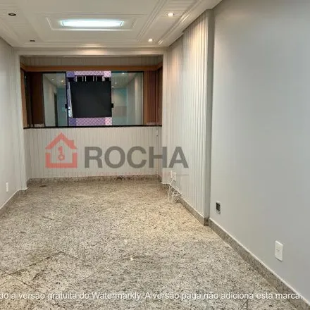 Buy this 3 bed apartment on Setor Comercial Central Sobradinho - Bloco 7 in Rua 6, Sobradinho