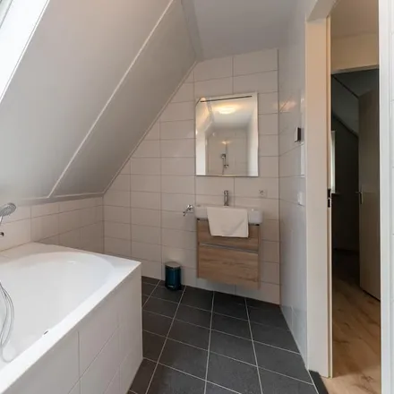 Image 2 - 4694 PM Scherpenisse, Netherlands - House for rent
