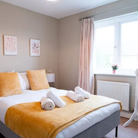 Rent this 4 bed house on Huntingdon in PE29 6JA, United Kingdom