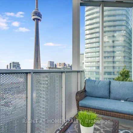 Image 3 - Hanna Avenue, Old Toronto, ON M6K 0B3, Canada - Apartment for rent