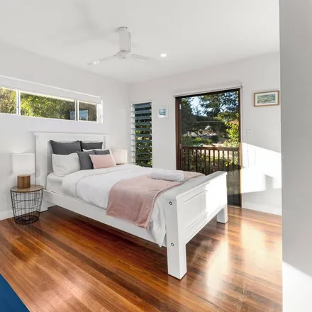 Rent this 2 bed house on Yeronga in Fairfield Road, Yeronga QLD 4104
