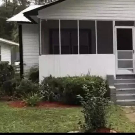 Buy this 3 bed house on 715 Dover Street in Tallahassee, FL 32304