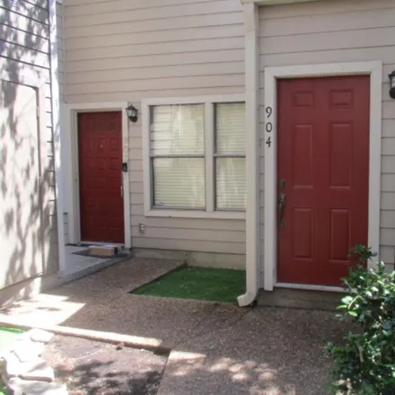 Buy this 1 bed condo on 5616 Preston Oaks Road in Dallas, TX 75254