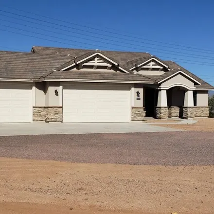 Buy this 4 bed house on 2079 West Magma Road in Pinal County, AZ 85142