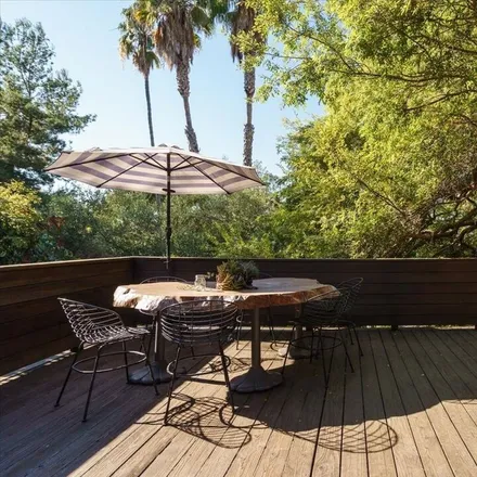 Image 3 - 2822 Reservoir Street, Los Angeles, CA 90026, USA - House for sale
