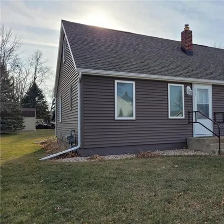 Buy this 3 bed house on 968 2nd Street Southeast in Pipestone, MN 56164