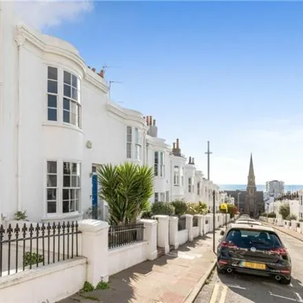 Buy this 2 bed townhouse on Victoria Street in Brighton, BN1 3FH