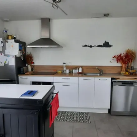 Rent this 6 bed apartment on 1 Rue Souchu Servinière in 53000 Laval, France